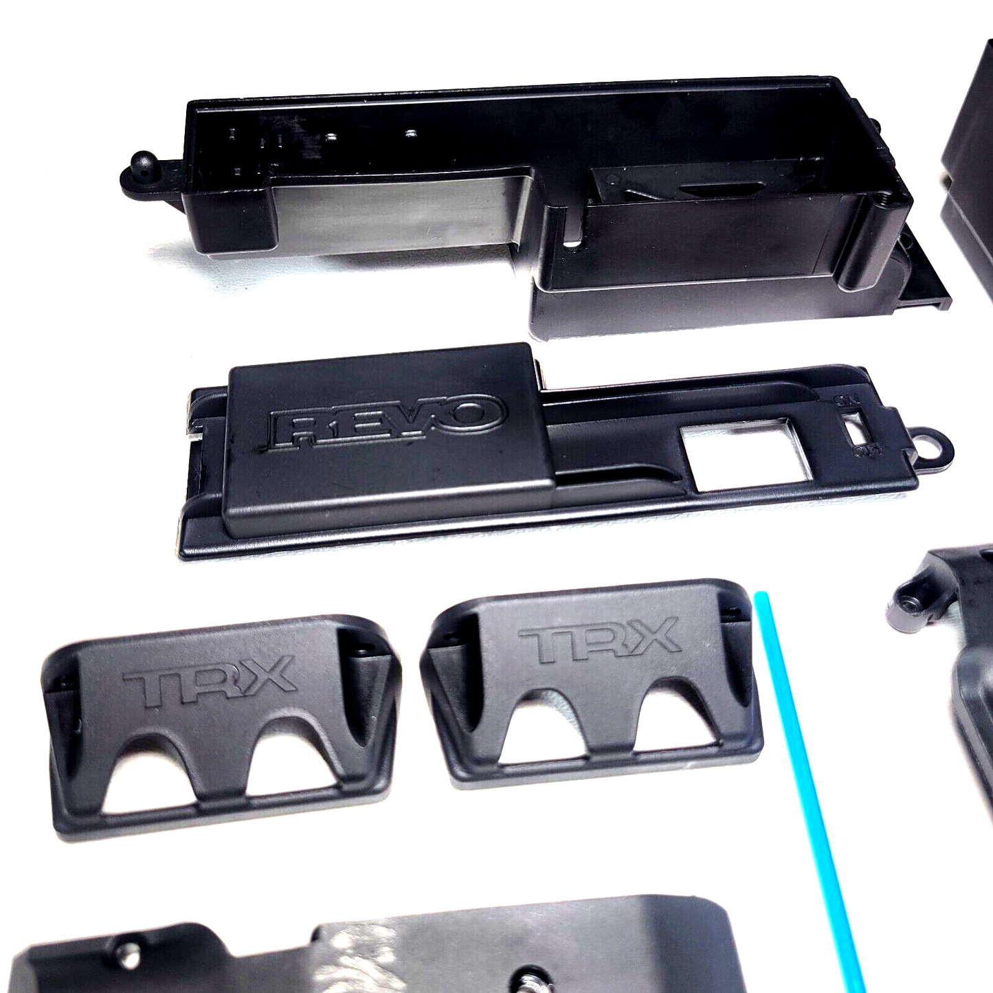 Fits Traxxas 3.3 Revo Receiver Battery Box On/Off Switch Skid Plates Servo Mount